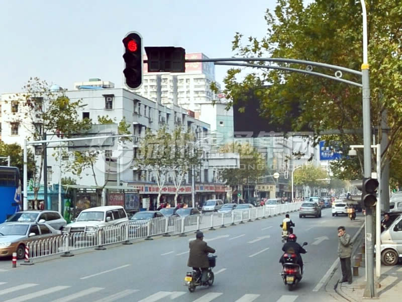 XHDG-015，A字臂信號燈桿