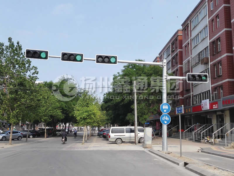 XHDG-043，八棱雙臂信號燈桿